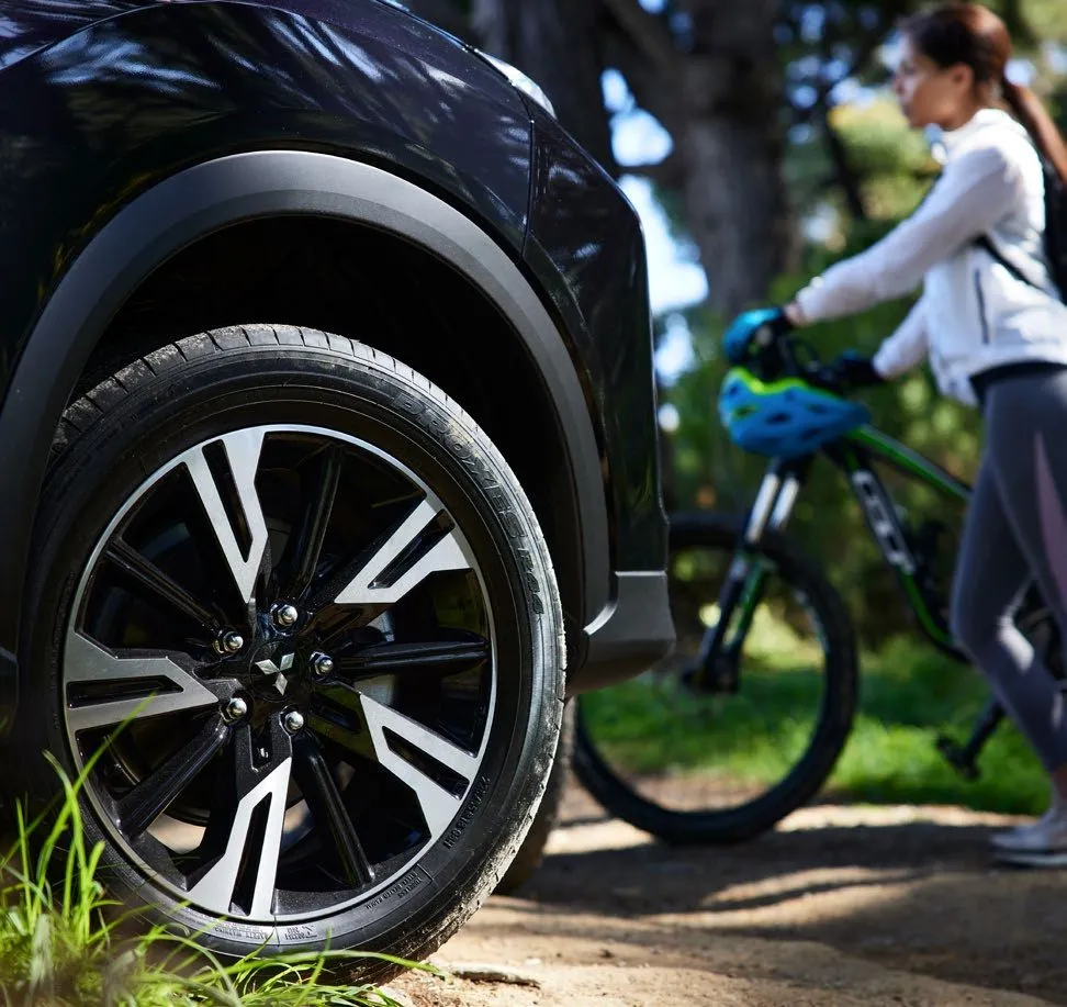 Machine-finished 18-inch alloy wheel