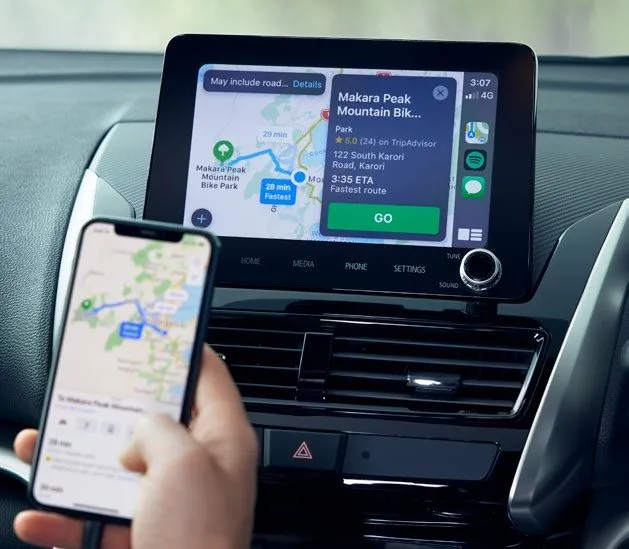 Smartphone connected to the Eclipse Cross 8-inch touchscreen