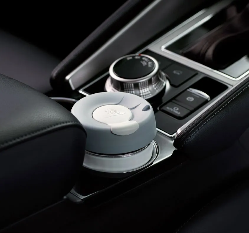 Centre console cup holders