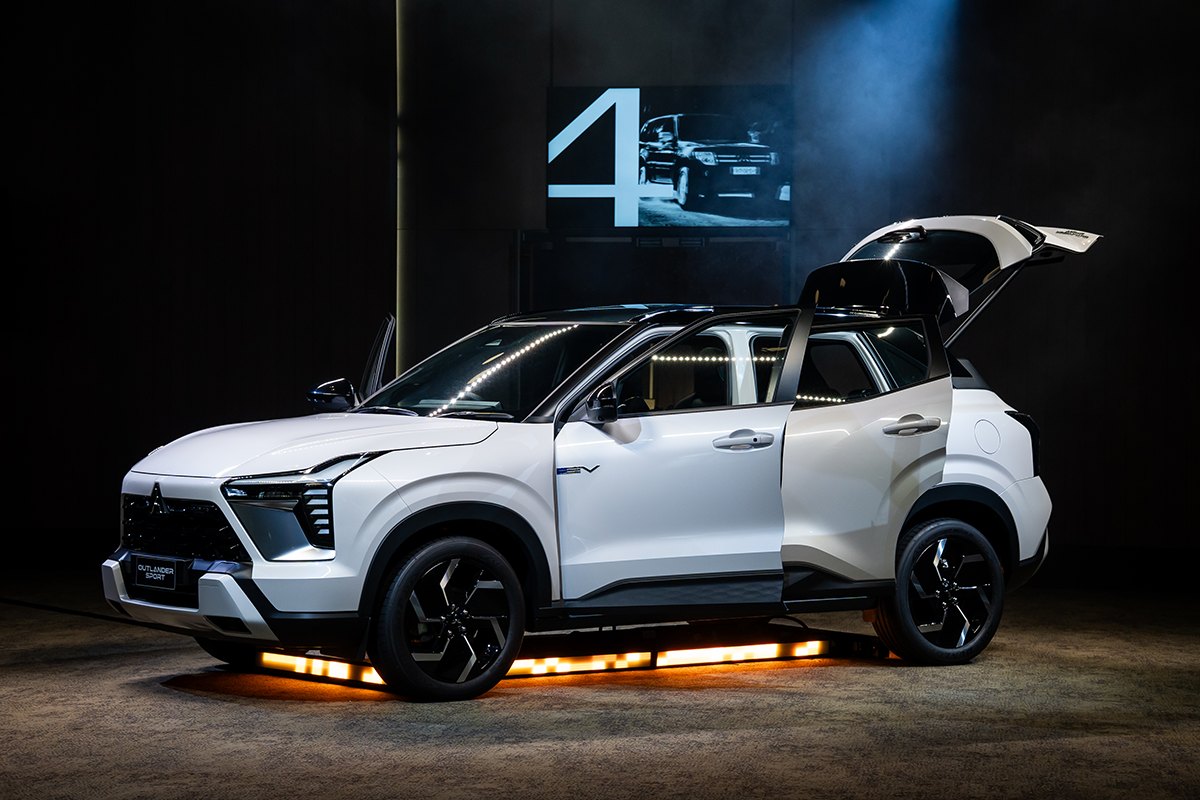 Mitsubishi Outlander Sport HEV compact hybrid SUV