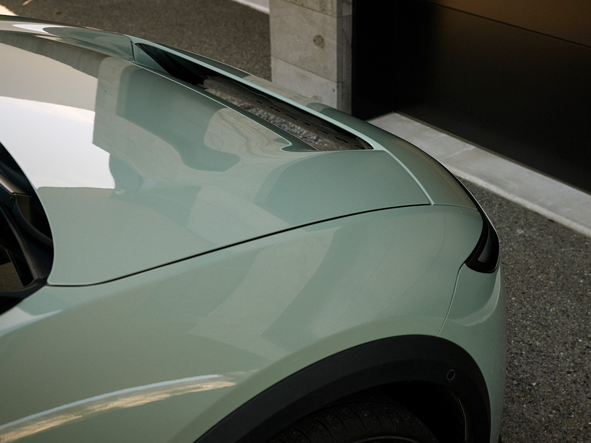 ASX VR-e bonnet and front wheel detail