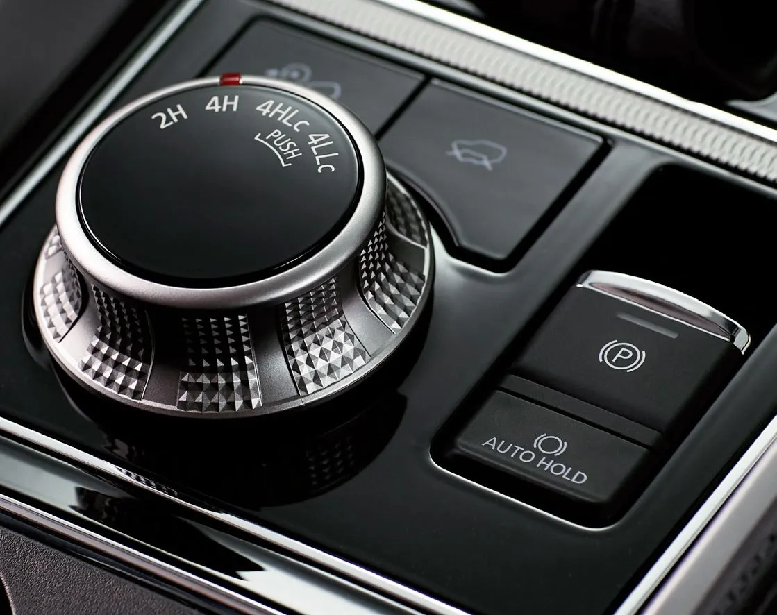 Super Select II 4WD drive mode dial and electric park brake