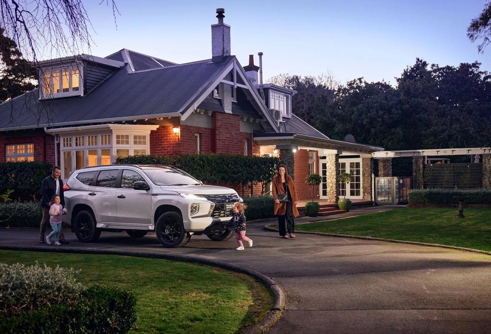 Pajero Sport arriving home in the evening