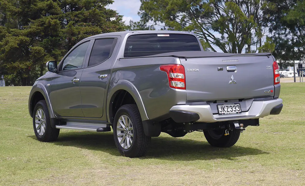 2015 Mitsubishi Triton GLX-R 2.4L Diesel 2WD