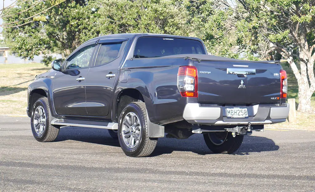 2019 Mitsubishi Triton GLX-R 4WD 2.4L Diesel Turbo Automatic
