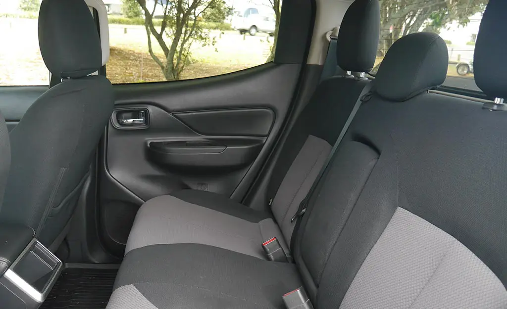 2019 Mitsubishi Triton GLX-R 4WD 2.4L Diesel Turbo Automatic