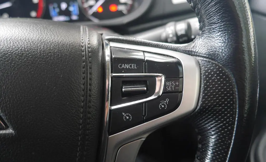 2019 Mitsubishi Triton GLX-R 4WD 2.4L Diesel Turbo Automatic
