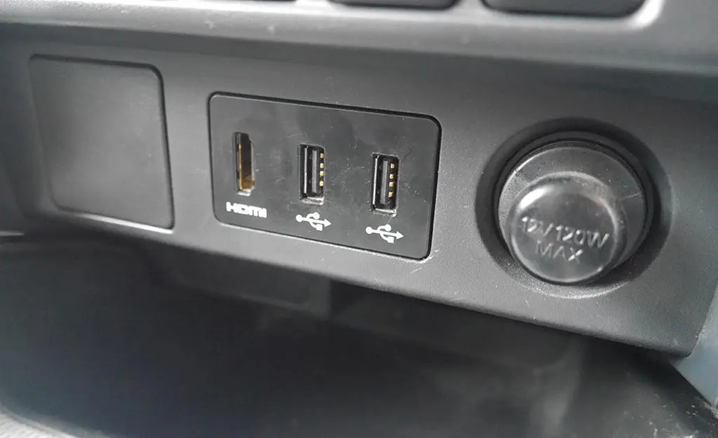 2019 Mitsubishi Triton GLX-R 4WD 2.4L Diesel Turbo Automatic