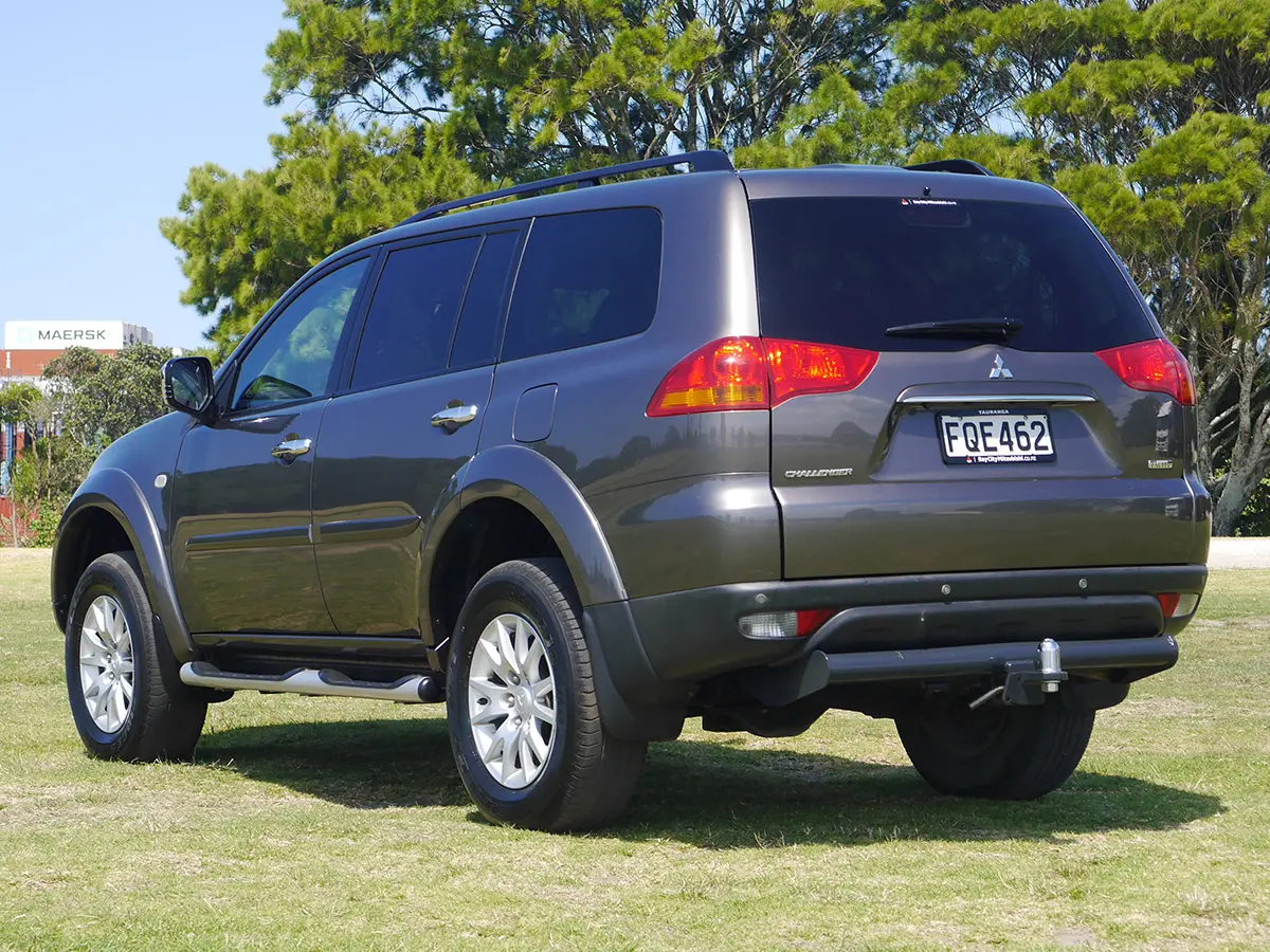 2010 Mitsubishi Challenger EXC 4WD 7 Seater 2.5L Turbo Diesel Auto
