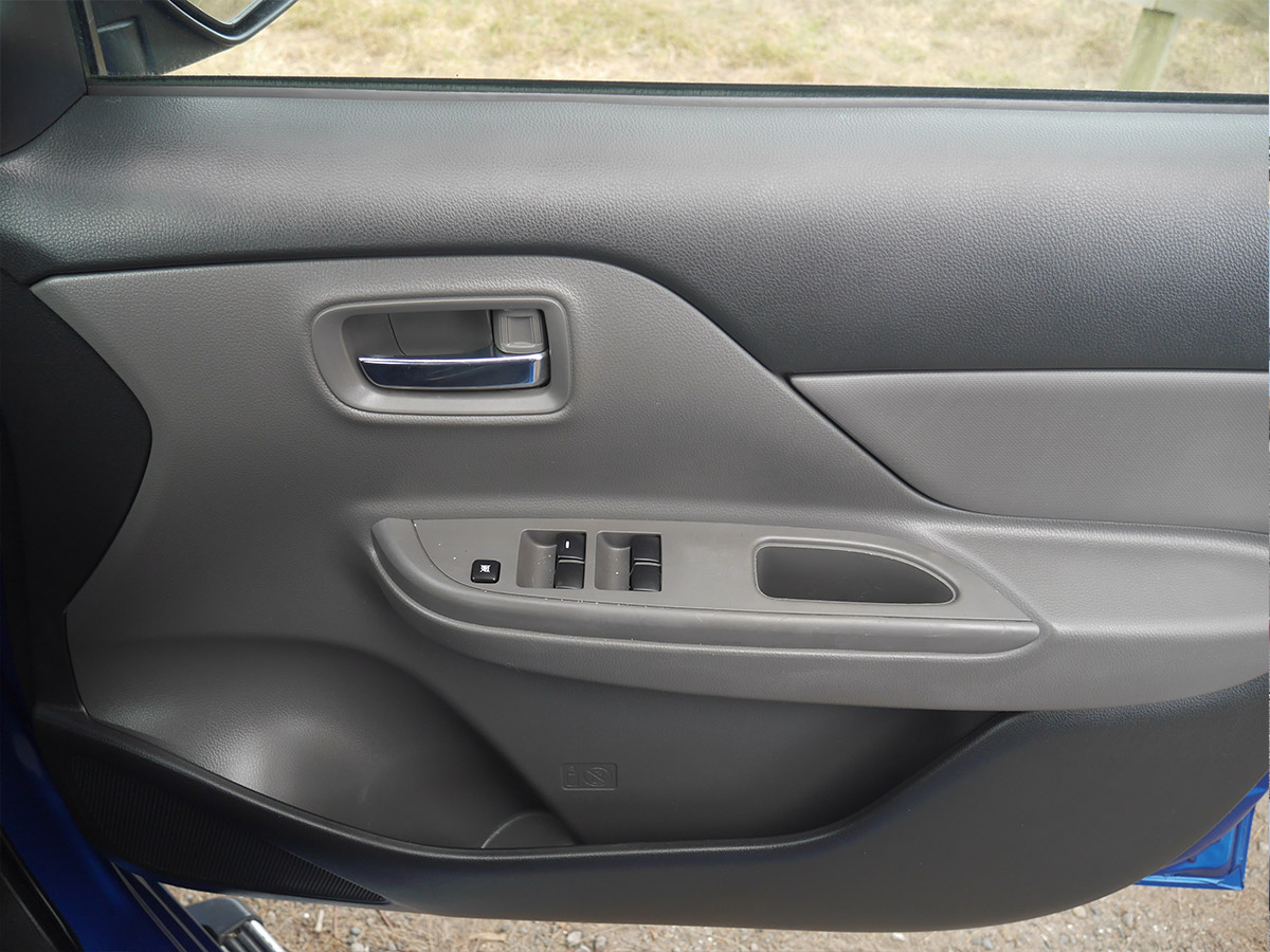 2015 Mitsubishi Triton GLXR 2.4L 2WD Diesel Turbo Automatic