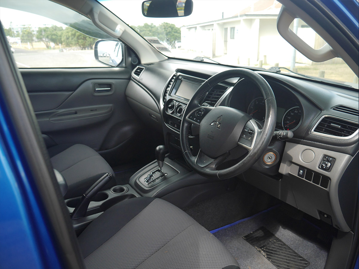 2015 Mitsubishi Triton GLXR 2.4L 2WD Diesel Turbo Automatic