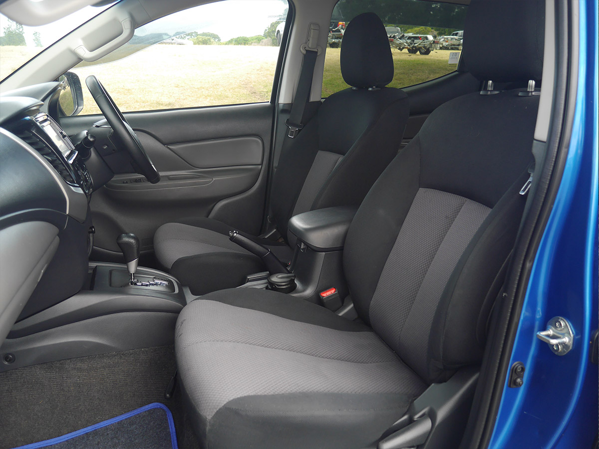 2015 Mitsubishi Triton GLXR 2.4L 2WD Diesel Turbo Automatic