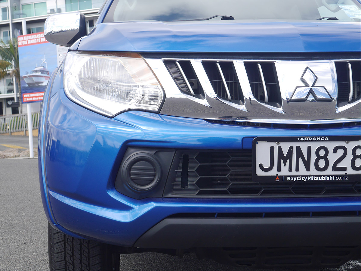 2015 Mitsubishi Triton GLXR 2.4L 2WD Diesel Turbo Automatic
