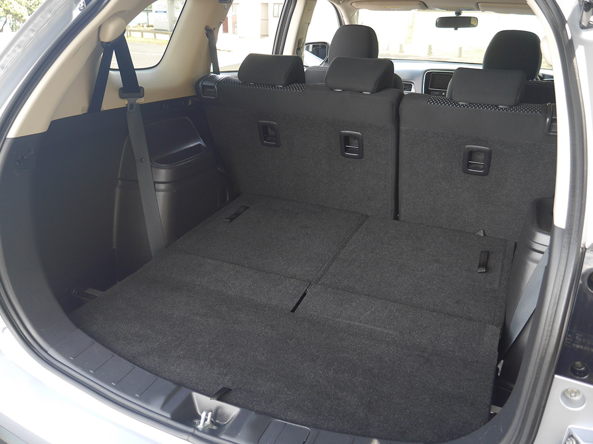 2017 Mitsubishi Outlander LS 2WD 7 Seater 2.0L Petrol Auto