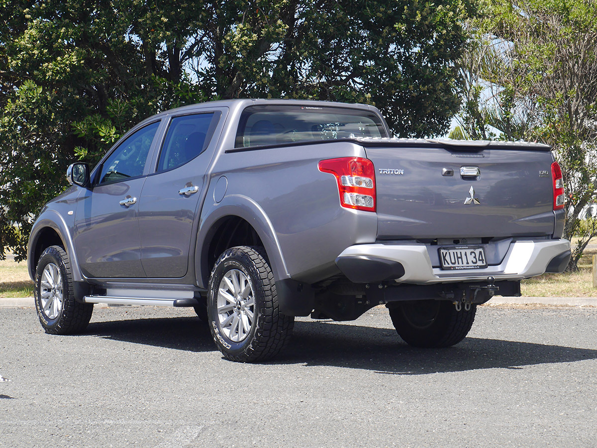 2017 Mitsubishi Triton GLXR 2.4L Diesel Turbo 4WD Auto