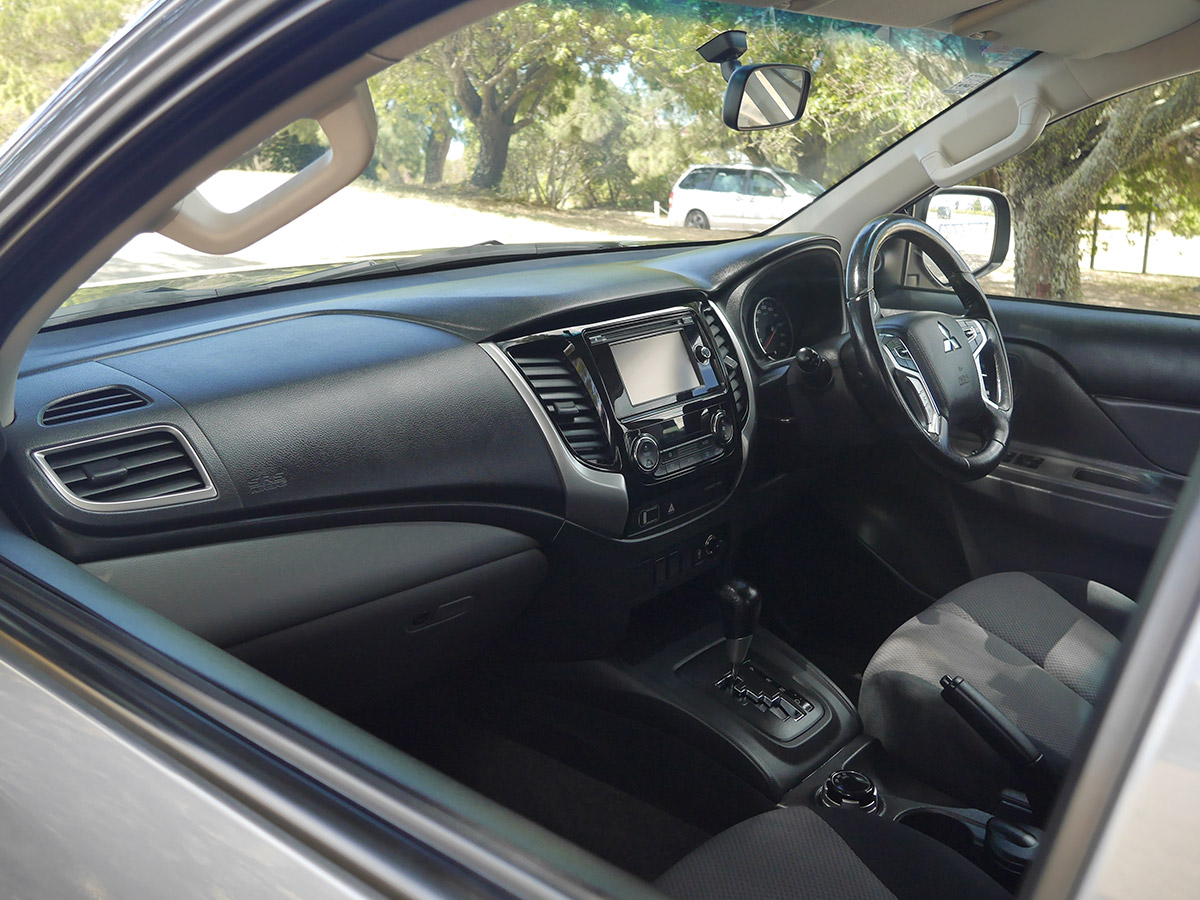 2017 Mitsubishi Triton GLXR 2.4L Diesel Turbo 4WD Auto