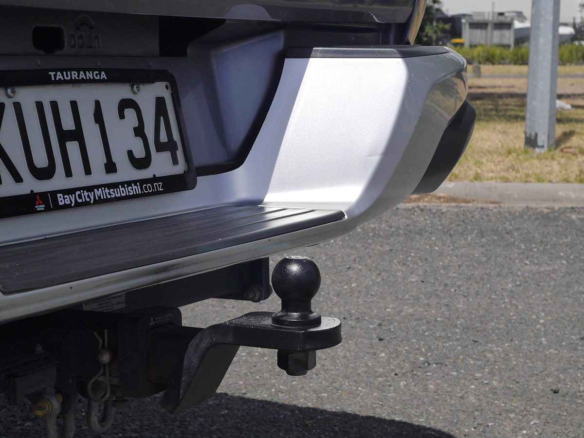 2017 Mitsubishi Triton GLXR 2.4L Diesel Turbo 4WD Auto