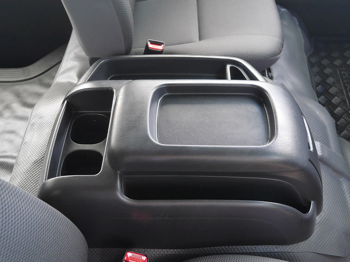 2017 Toyota Hiace Minibus TD 3.0L Diesel Turbo