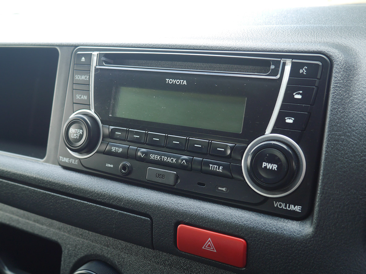 2017 Toyota Hiace Minibus TD 3.0L Diesel Turbo