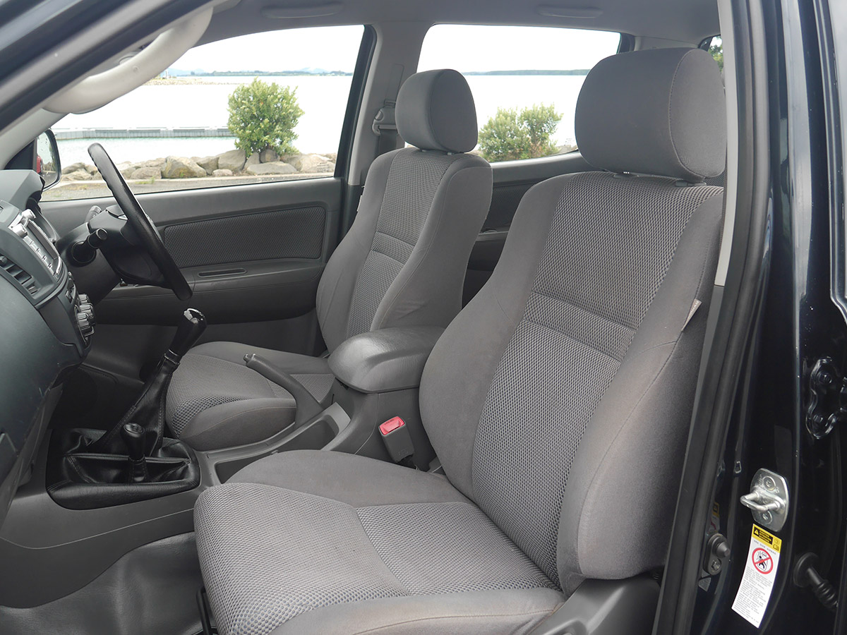 2014 Toyota Hilux 4WD 3.0L Turbo Diesel Manual
