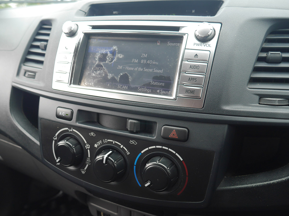 2014 Toyota Hilux 4WD 3.0L Turbo Diesel Manual