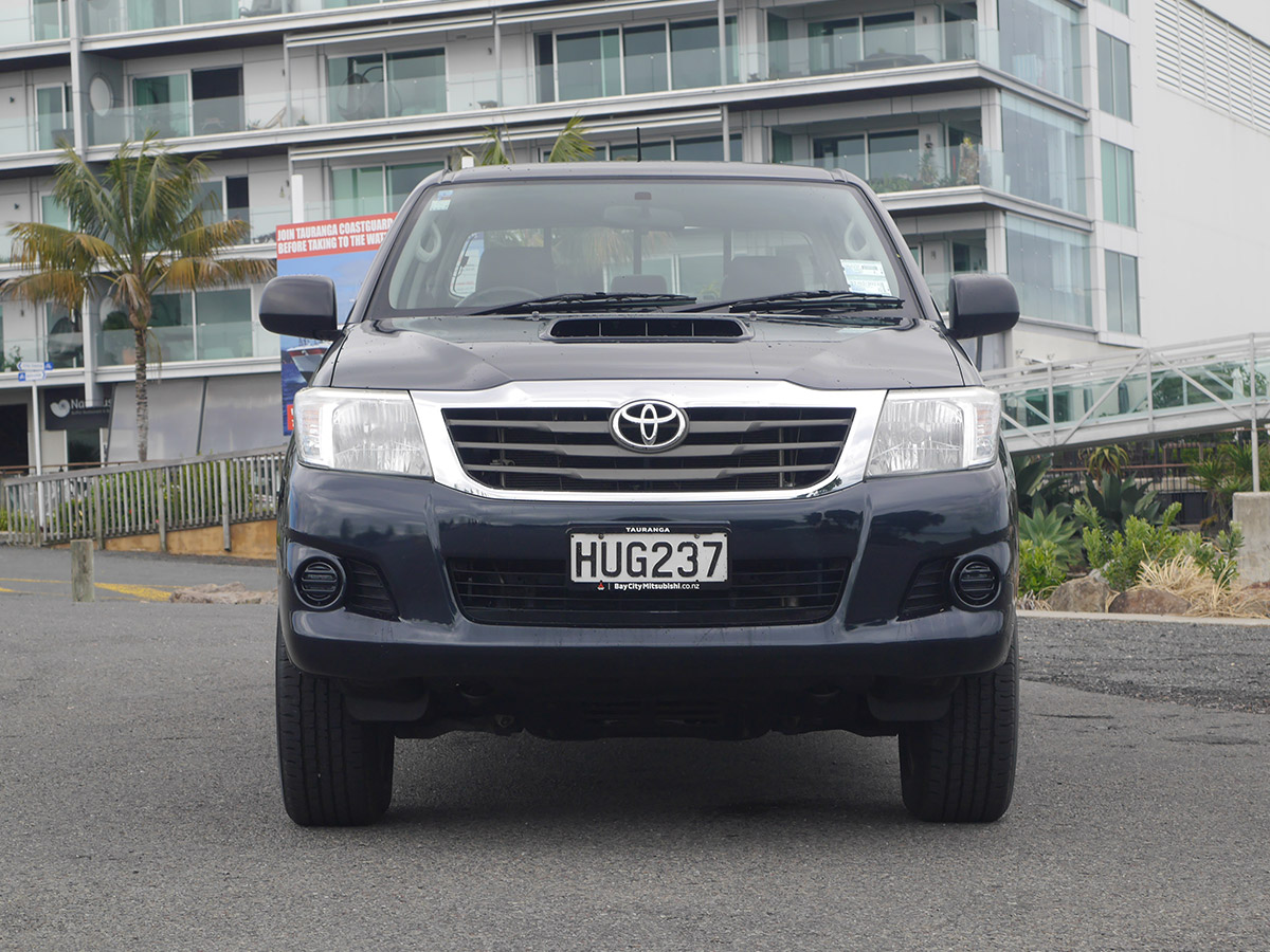 2014 Toyota Hilux 4WD 3.0L Turbo Diesel Manual