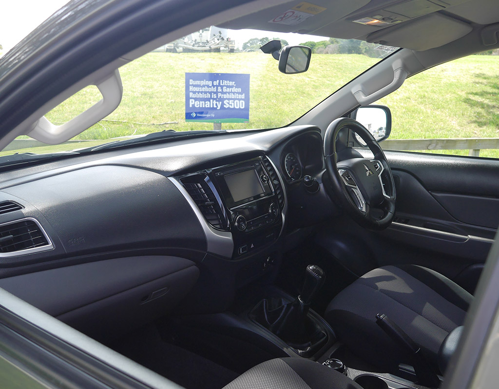 2017 Mitsubishi Triton GLX-R 2.4L Diesel Turbo 4WD 6 Speed Manual