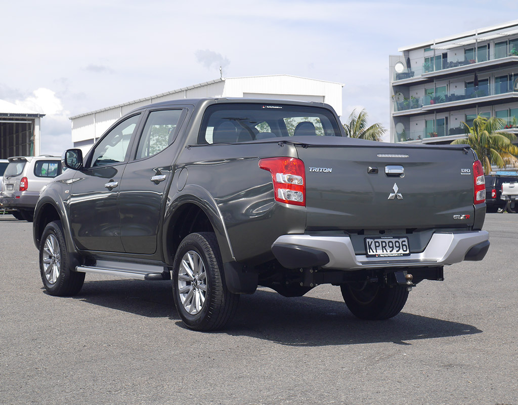 2017 Mitsubishi Triton GLX-R 2.4L Diesel Turbo 4WD 6 Speed Manual