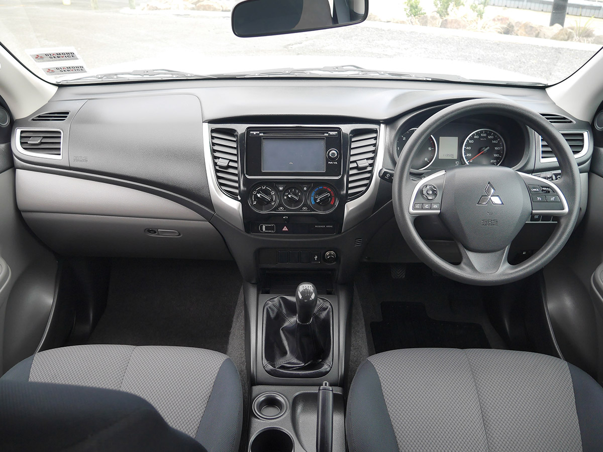 2017 Mitsubishi Triton GLXR 2.4L 2WD Diesel Turbo 6 Speed Manual