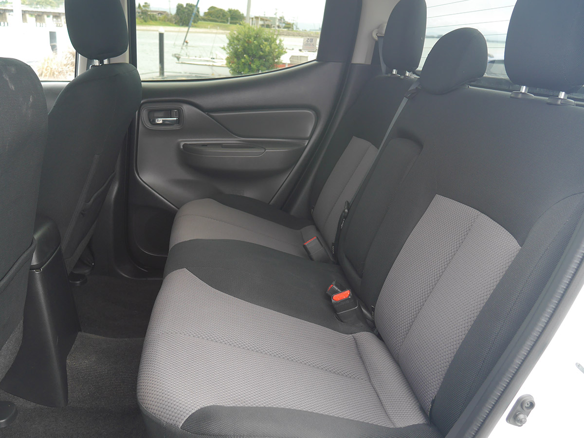 2017 Mitsubishi Triton GLXR 2.4L 2WD Diesel Turbo 6 Speed Manual