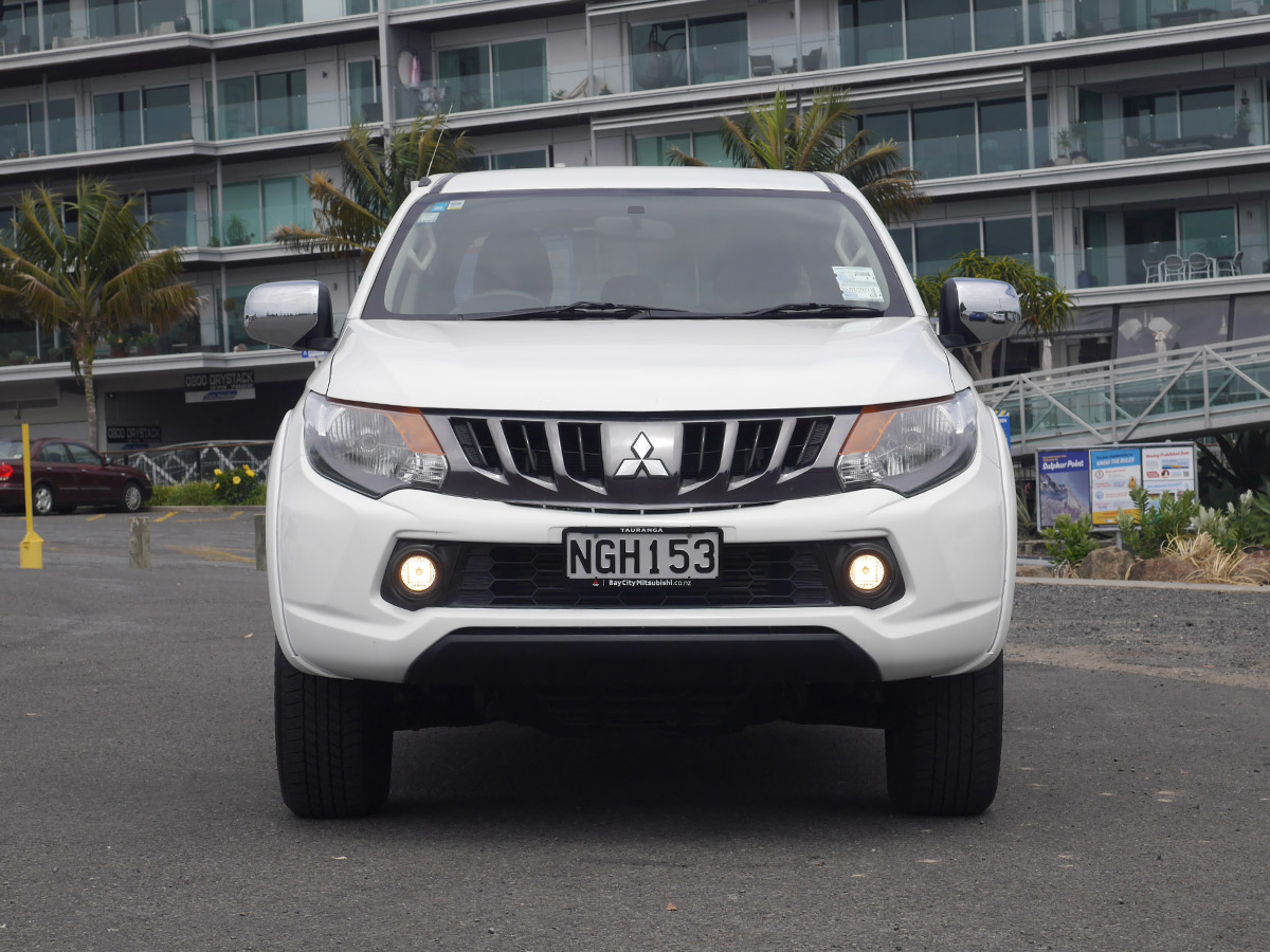 2017 Mitsubishi Triton GLXR 2.4L 2WD Diesel Turbo 6 Speed Manual