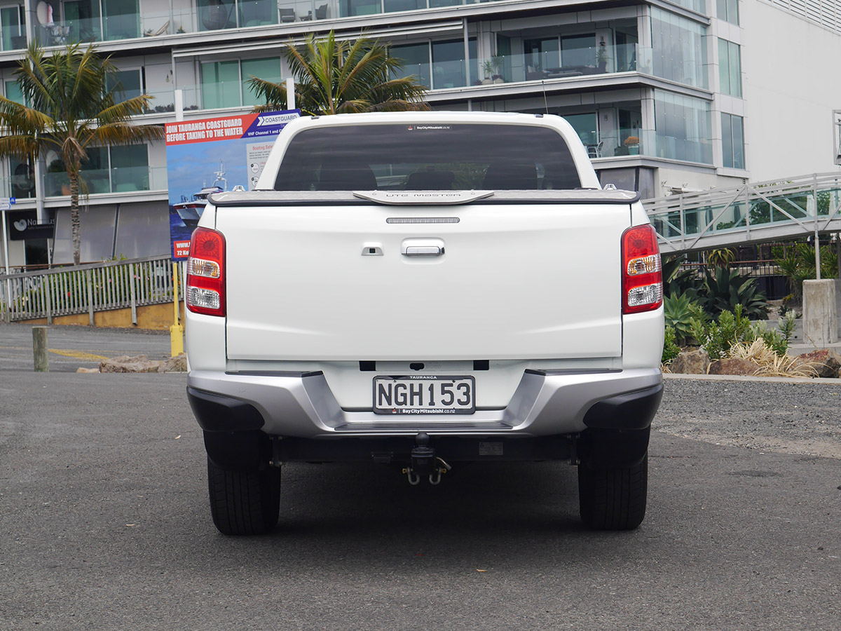 2017 Mitsubishi Triton GLXR 2.4L 2WD Diesel Turbo 6 Speed Manual