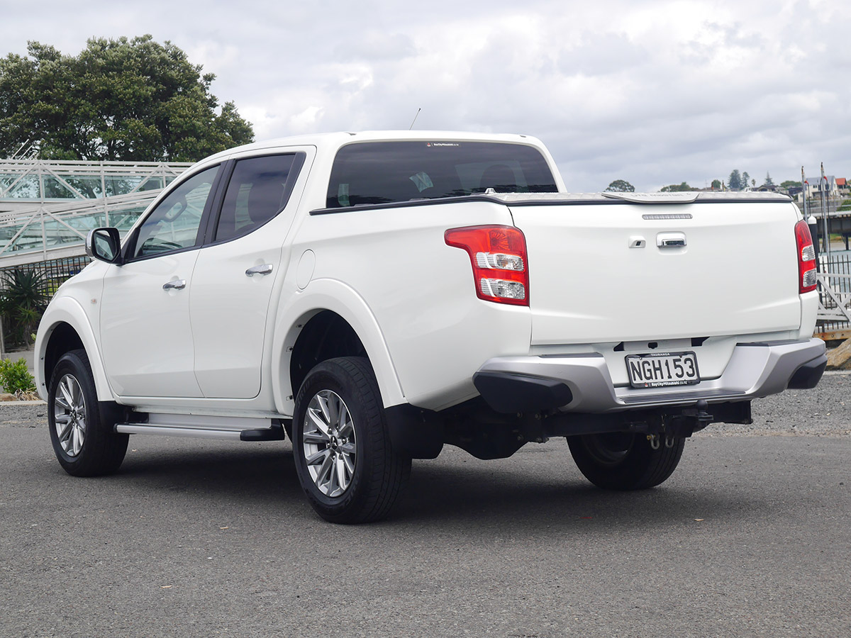 2017 Mitsubishi Triton GLXR 2.4L 2WD Diesel Turbo 6 Speed Manual