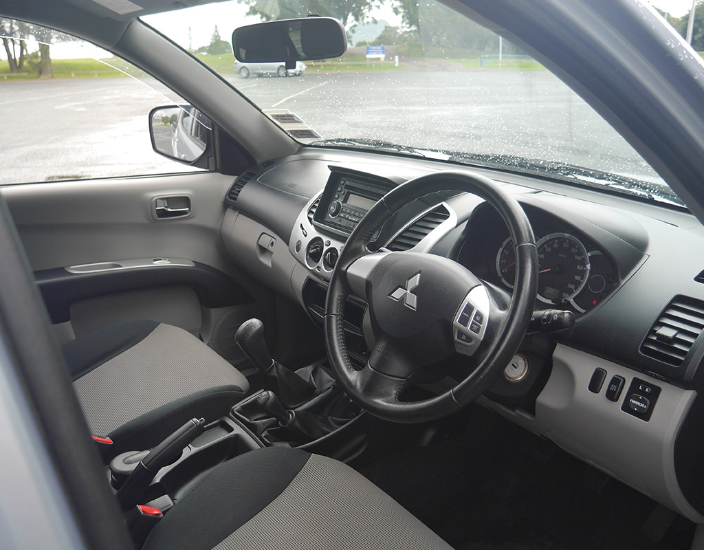 2012 Mitsubishi Triton GLX 4WD 2.5L Diesel Manual