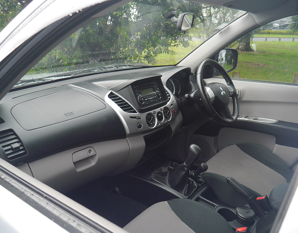 2012 Mitsubishi Triton GLX 4WD 2.5L Diesel Manual