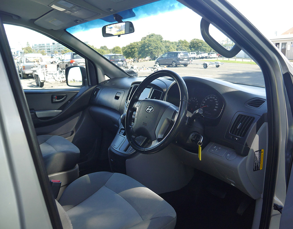 2015 Hyundai iMax 2.4L Petrol Auto 8 Seater