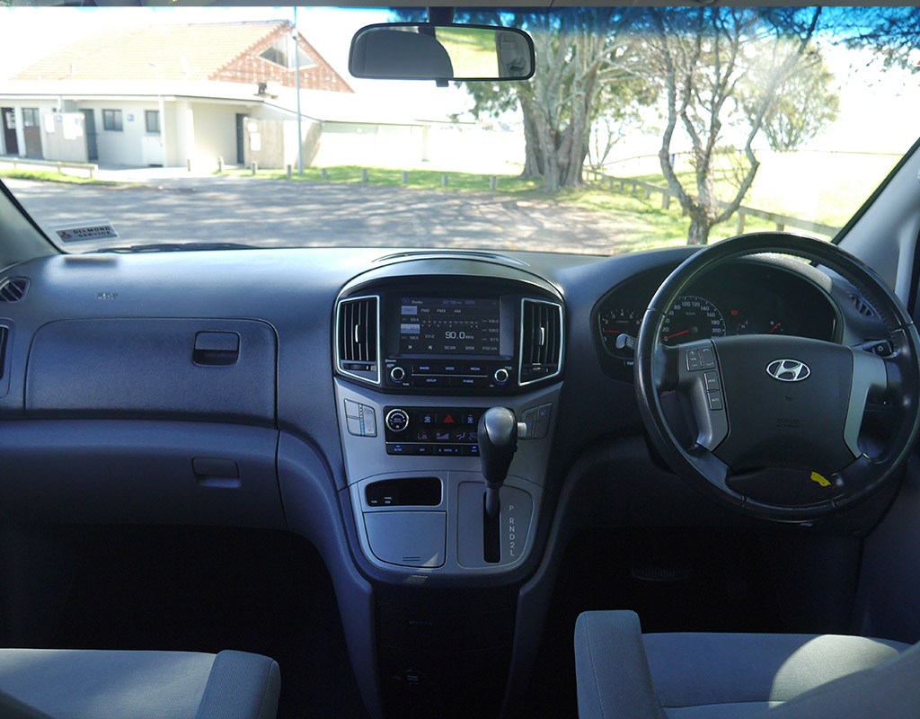 2015 Hyundai iMax 2.4L Petrol Auto 8 Seater