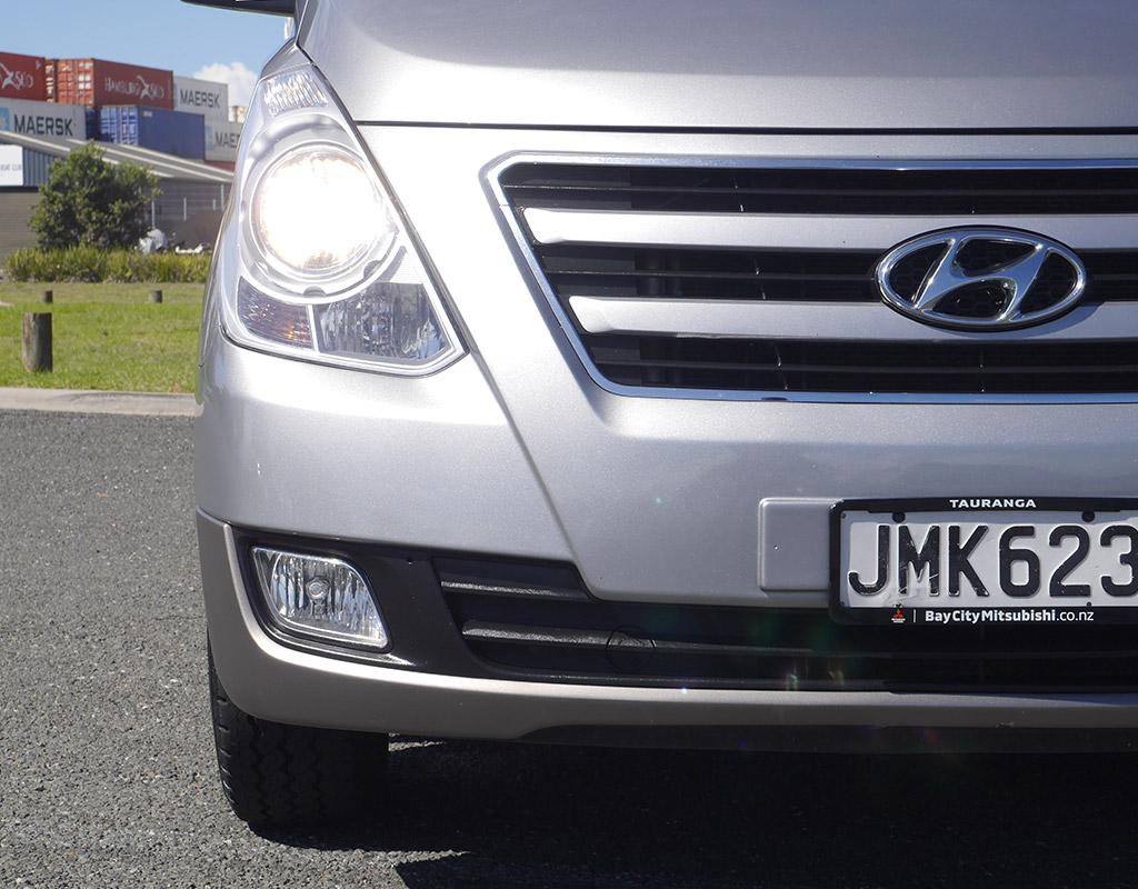 2015 Hyundai iMax 2.4L Petrol Auto 8 Seater