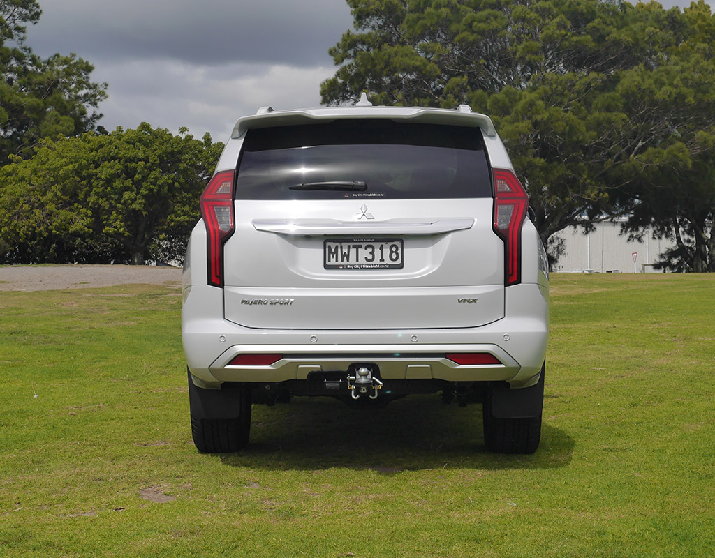 2020 Mitsubishi Pajero Sport VRX