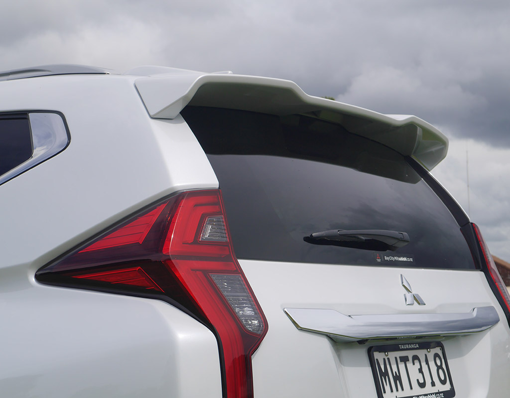 2020 Mitsubishi Pajero Sport VRX