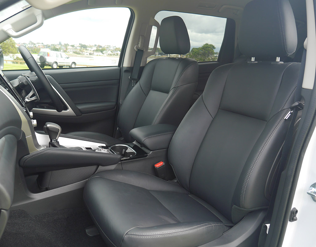 2020 Mitsubishi Pajero Sport VRX