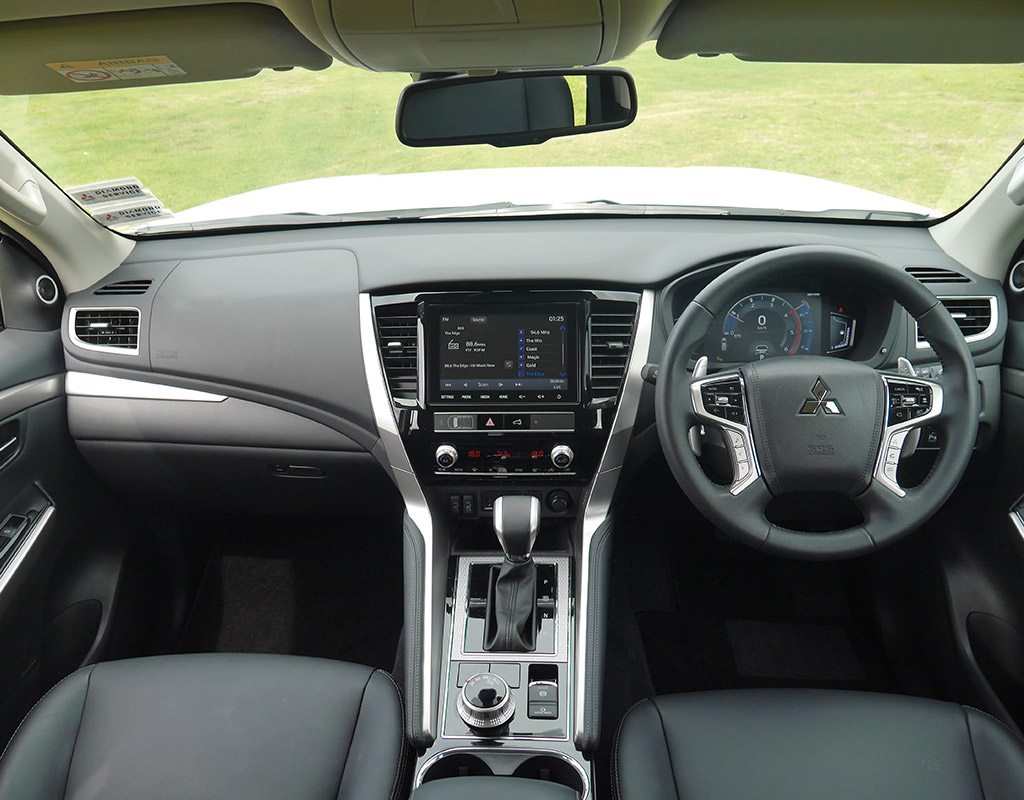 2020 Mitsubishi Pajero Sport VRX