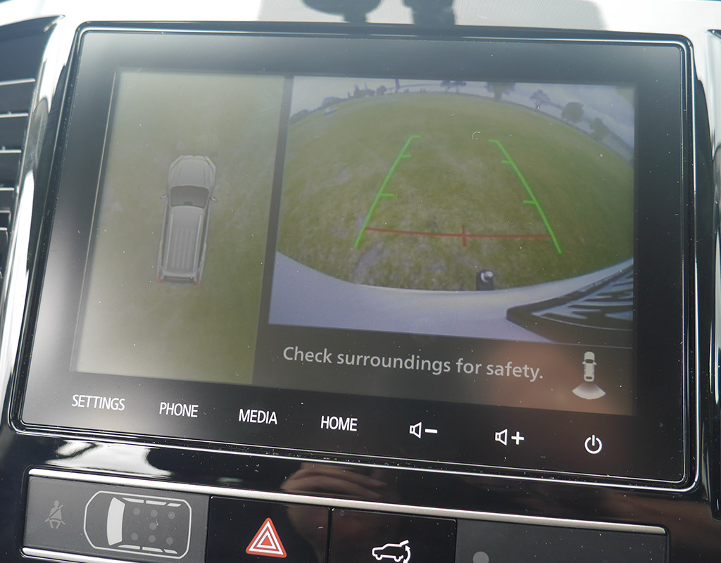 2020 Mitsubishi Pajero Sport VRX