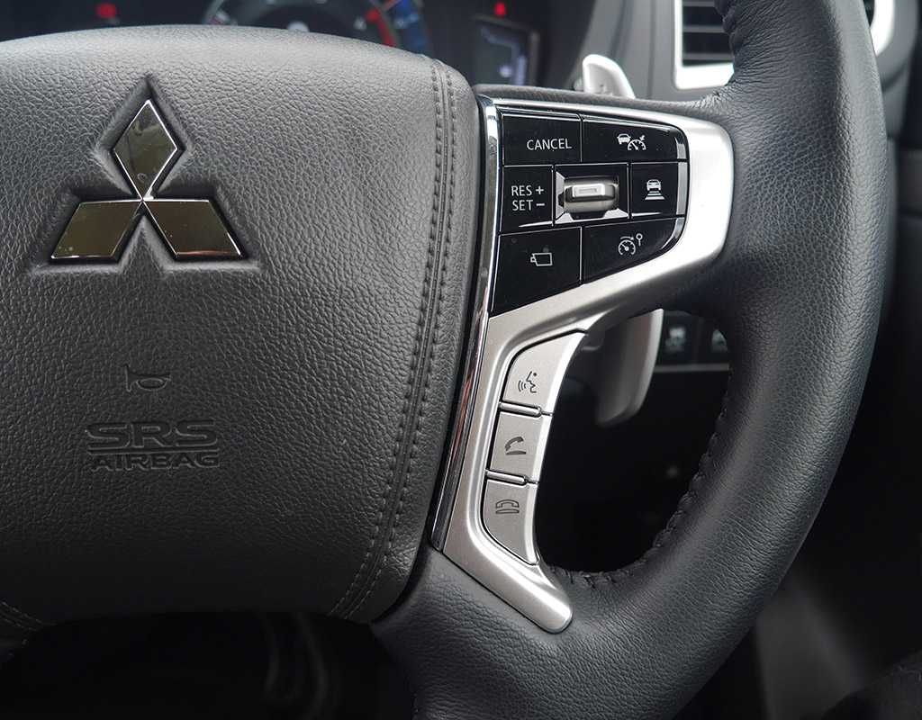 2020 Mitsubishi Pajero Sport VRX