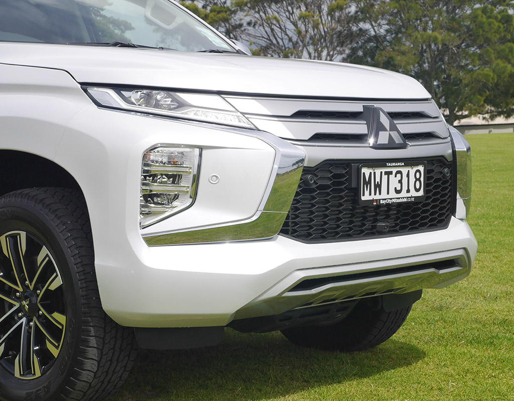 2020 Mitsubishi Pajero Sport VRX