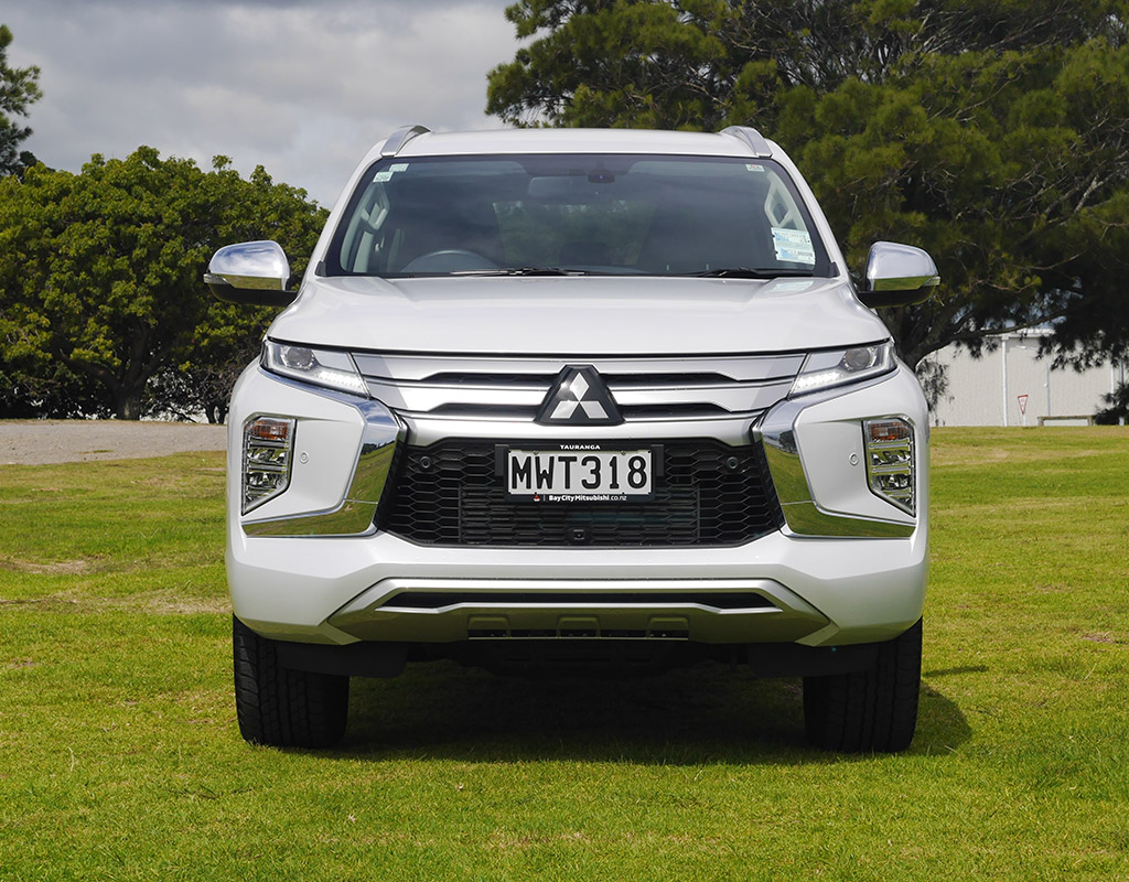 2020 Mitsubishi Pajero Sport VRX