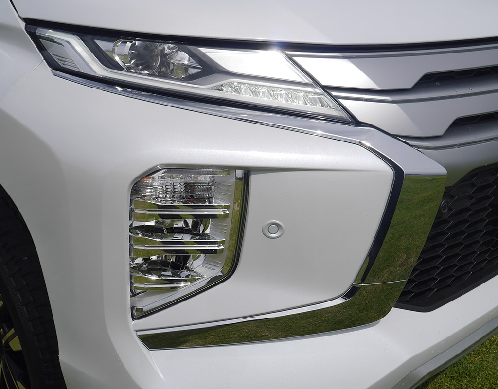 2020 Mitsubishi Pajero Sport VRX