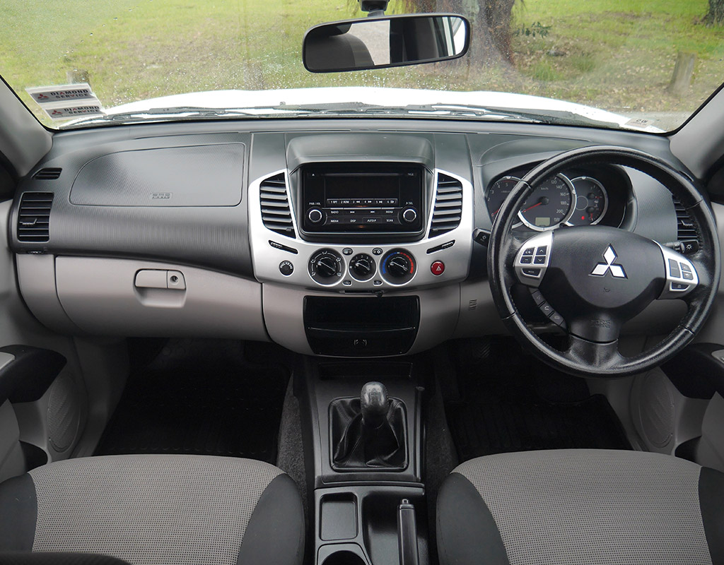 2014 Mitsubishi Triton GLX 2WD 2.5L Diesel Manual