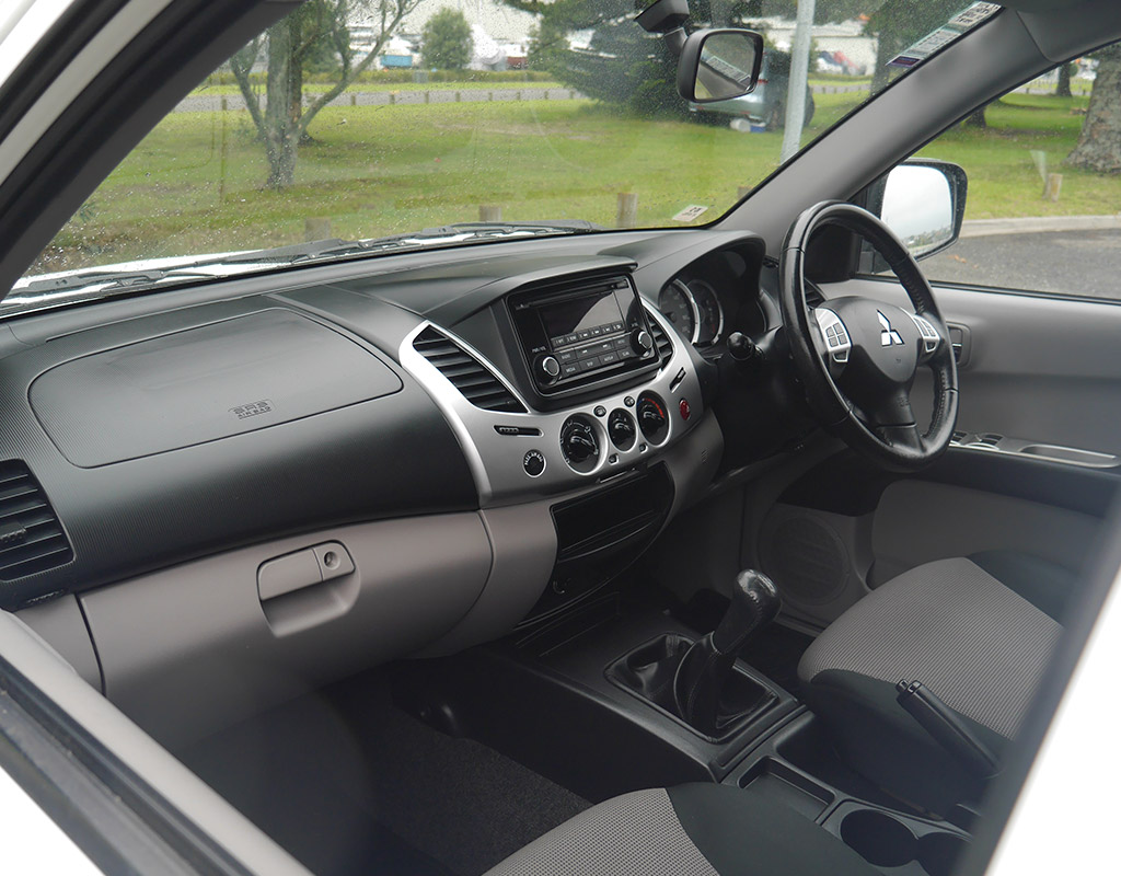 2014 Mitsubishi Triton GLX 2WD 2.5L Diesel Manual