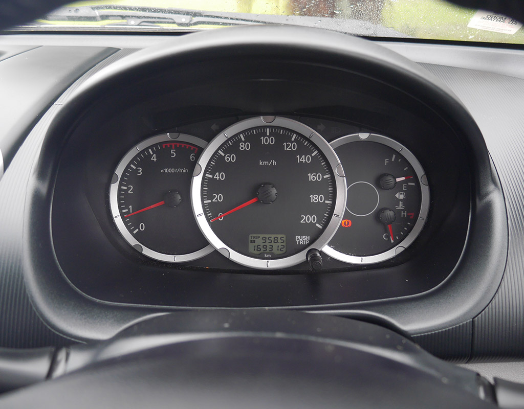 2014 Mitsubishi Triton GLX 2WD 2.5L Diesel Manual